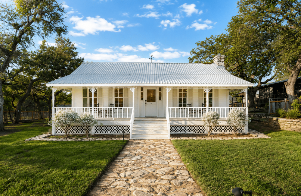 Camp Hideaway Hill Country Lodging & Events Venue 91 The Main House-image2_generated